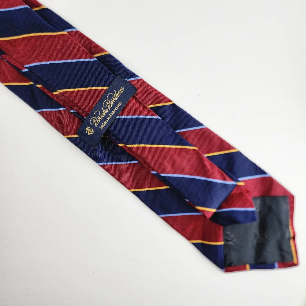 BROOKS BROTHERS MAKERS & MERCHANTS  Red, Blue ,Yellow Stripes Silk Tie.